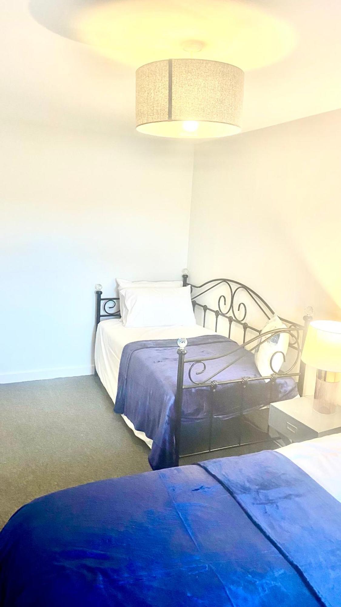 Spacious 1 Bedroom Apartment In Wigan Shevington 外观 照片