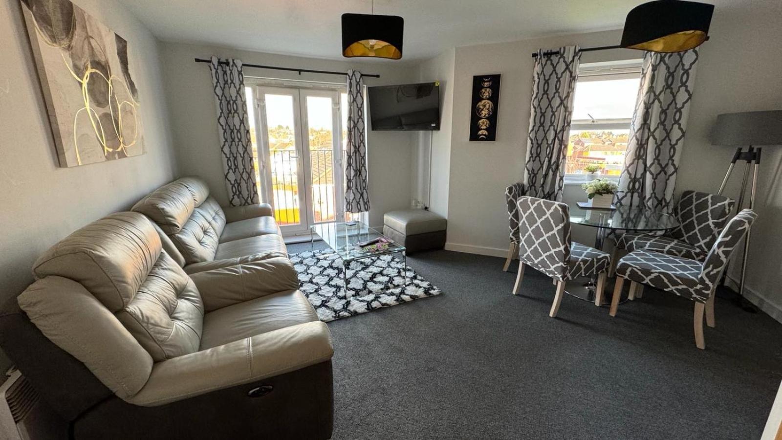 Spacious 1 Bedroom Apartment In Wigan Shevington 外观 照片
